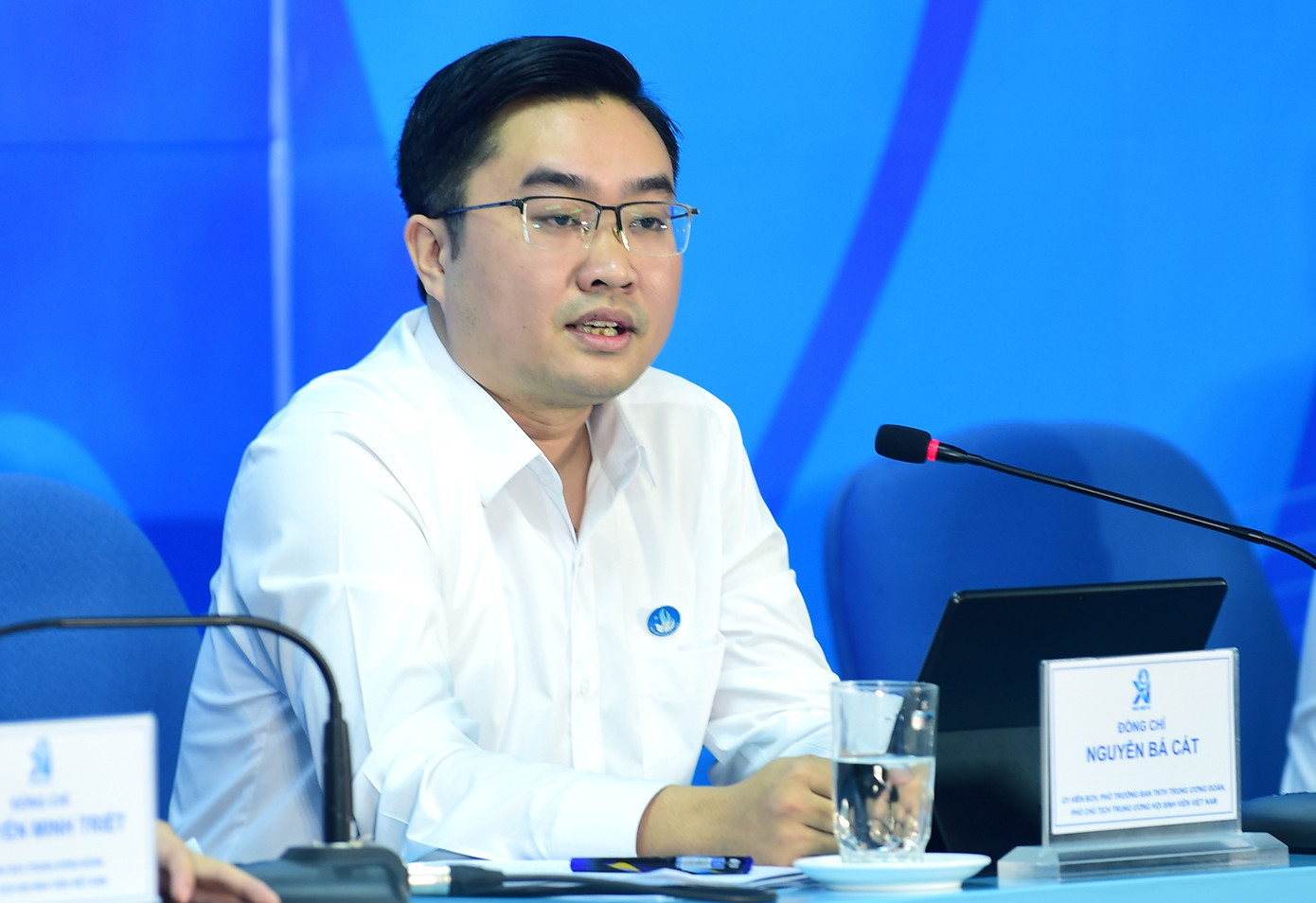 Anh Nguyễn Bá Cát trao đổi tại chương trình. Ảnh: Xuân Tùng