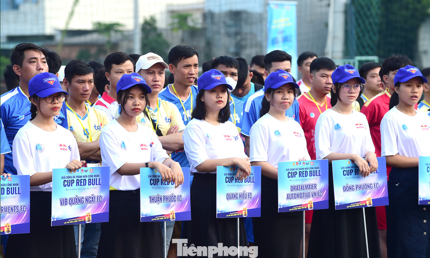 16 đội bóng đại diện cho các doanh nghiệp đang đóng trên địa bàn tỉnh, thành phố như: Đà Nẵng, Quảng Nam, Phú Yên, Bình Định, Khánh Hoà, Gia Lai, Đắk Lắk… Các đội đã bốc thăm chia bảng đá vòng loại để lựa chọn đội Nhất của mỗi khu vực tham gia vào vòng chung kết toàn quốc dự kiến diễn ra vào tháng 11/2023 tại Thủ đô Hà Nội.