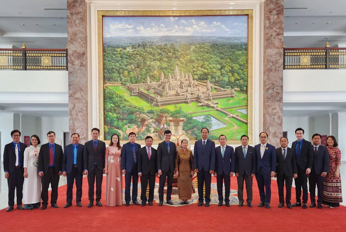 Các đại biểu chụp ảnh lưu niệm. Ảnh: Minh Trần Các đại biểu chụp ảnh lưu niệm. Ảnh: Minh Trần