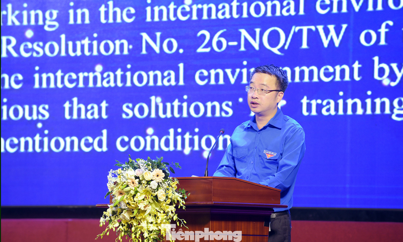 Anh Nguyễn Tường Lâm phát biểu. Ảnh: Xuân Tùng