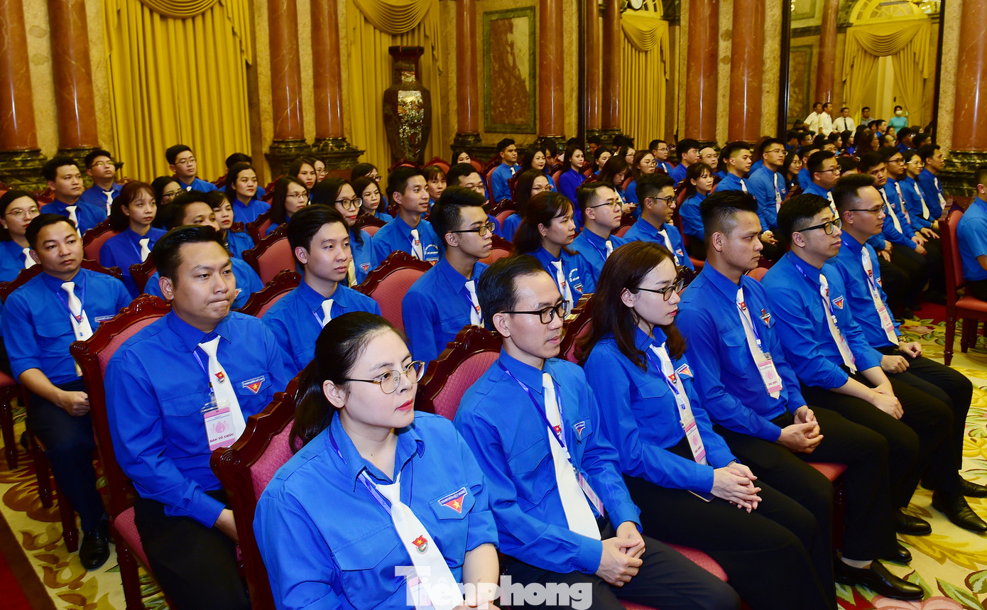 Chủ tịch nước mong các bạn thanh niên ngay từ bây giờ, dù ở vị trí nào cũng phải làm thật tốt công việc của mình với trách nhiệm cao nhất. Ảnh: Xuân Tùng