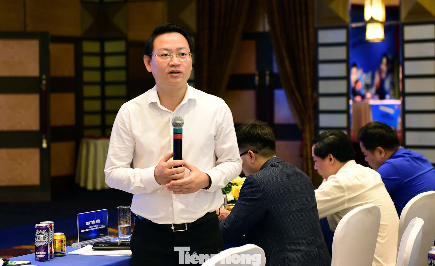 Anh Trần Hữu, Ủy viên Ban Thường vụ T.Ư Đoàn, Trưởng Ban Thanh niên công nhân và đô thị T.Ư Đoàn cho biết: Trong tháng 5 - Tháng Thanh niên công nhân, các cấp bộ Đoàn, Hội tổ chức nhiều hoạt động đồng hành, hỗ trợ thanh niên công nhân; trong đó có 5 hoạt động lớn cấp toàn quốc. Không dừng lại các hoạt động trong các ngày hội, trong thời gian tới, tổ chức Đoàn, Hội tiếp tục triển khai nhiều chương trình đồng hành, chăm lo hỗ trợ thanh niên công nhân. Anh Trần Hữu, Ủy viên Ban Thường vụ T.Ư Đoàn, Trưởng Ban Thanh niên công nhân và đô thị T.Ư Đoàn cho biết: Trong tháng 5 - Tháng Thanh niên công nhân, các cấp bộ Đoàn, Hội tổ chức nhiều hoạt động đồng hành, hỗ trợ thanh niên công nhân; trong đó có 5 hoạt động lớn cấp toàn quốc. Không dừng lại các hoạt động trong các ngày hội, trong thời gian tới, tổ chức Đoàn, Hội tiếp tục triển khai nhiều chương trình đồng hành, chăm lo hỗ trợ thanh niên công nhân.