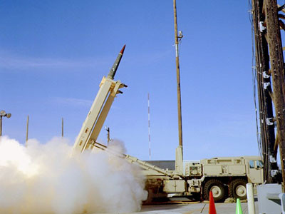 Việc Mỹ điều động hệ thống đánh chặn THAAD đến đảo Guam để đối phó mối đe dọa từ tên lửa Triều Tiên đã thu hút sự quan tâm của giới quân sự thế giới. Ảnh: Wiki.. Việc Mỹ điều động hệ thống đánh chặn THAAD đến đảo Guam để đối phó mối đe dọa từ tên lửa Triều Tiên đã thu hút sự quan tâm của giới quân sự thế giới. Ảnh: Wiki.