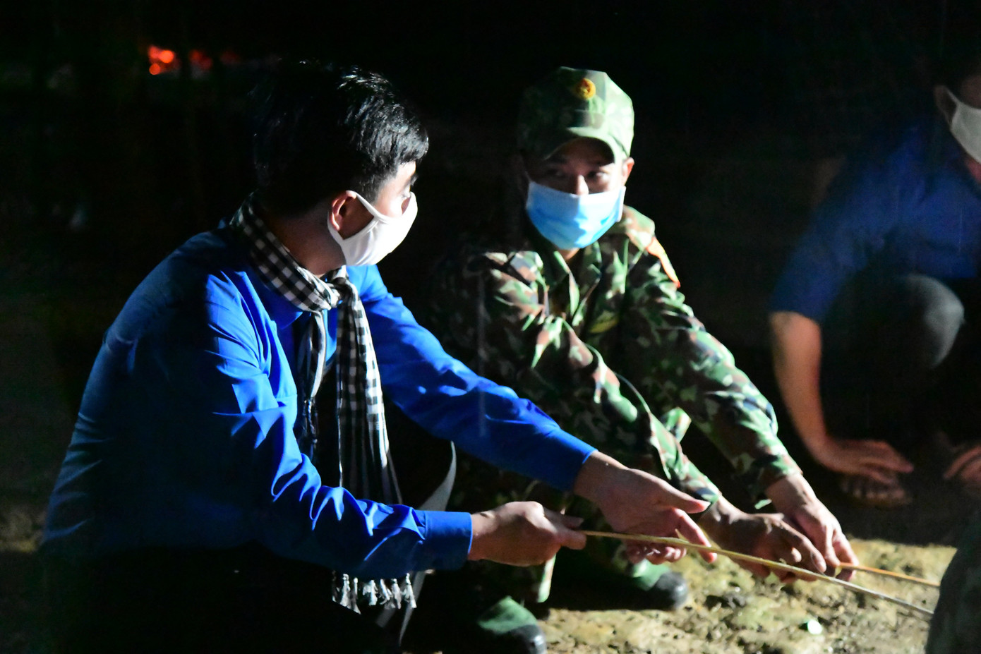 Người trẻ làm phim về biên giới chống dịch ảnh 4