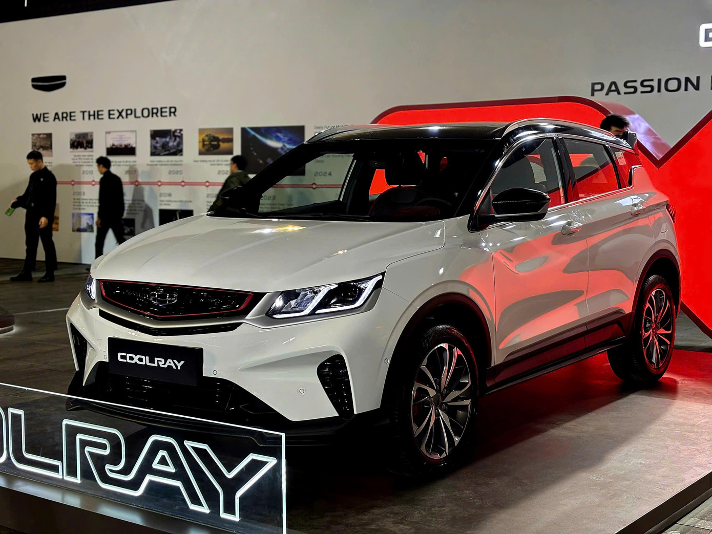 Coolray là mẫu xe mới nhất trong phân khúc SUV B tại Việt Nam. Coolray là mẫu xe mới nhất trong phân khúc SUV B tại Việt Nam.