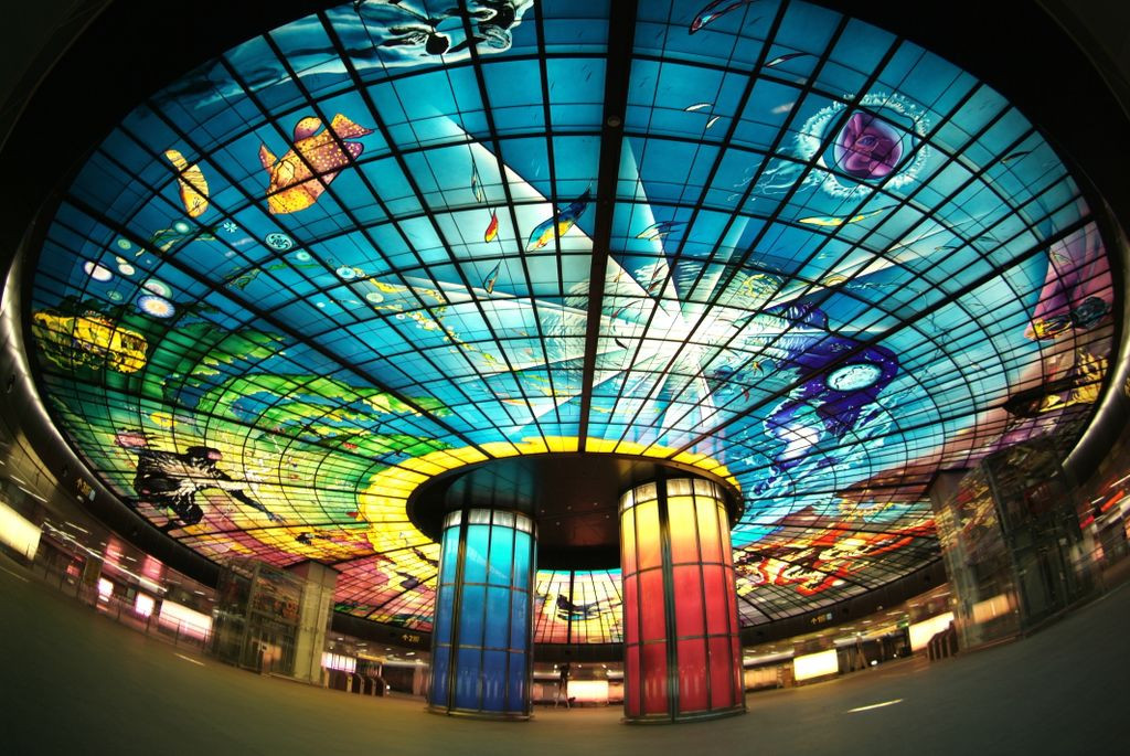 Du khách sẽ được hòa nhịp vào không khí bắn pháo hoa ngày tết từ ngôi nhà biểu tượng của bầu trời thành phố Đài Loan Taipei 101