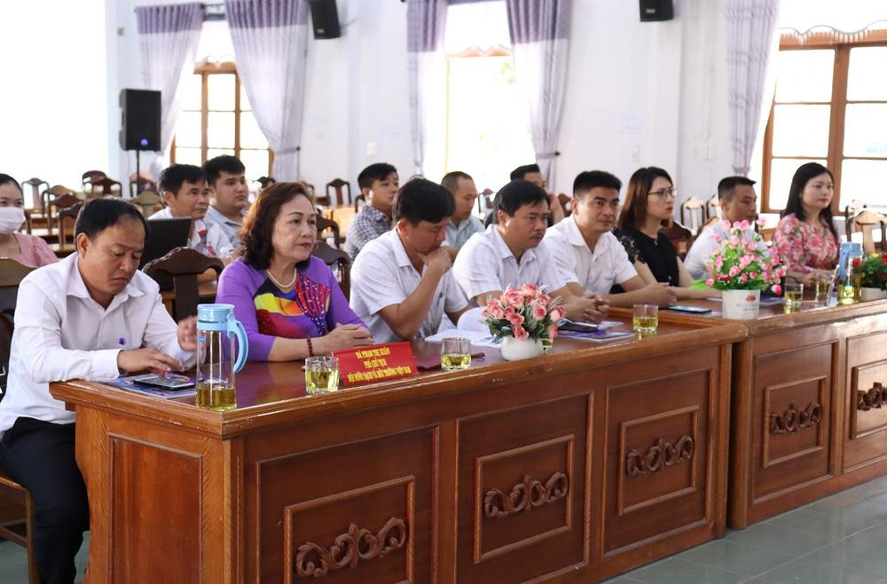 Các đại biểu tham dự tọa đàm