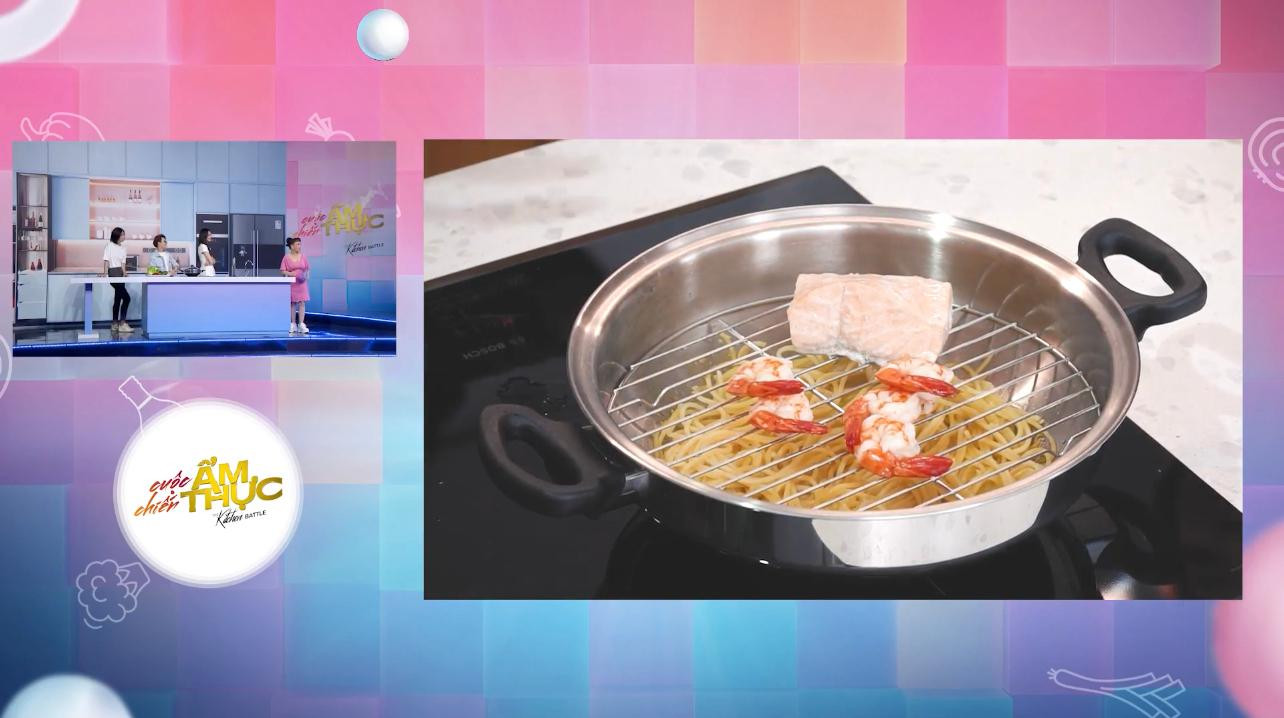 Món ăn thực hiện bằng Nồi đa năng Amway Queen Cookware giúp giữ nguyên được các chất dinh dưỡng có trong thực phẩm. Món ăn thực hiện bằng Nồi đa năng Amway Queen Cookware giúp giữ nguyên được các chất dinh dưỡng có trong thực phẩm.