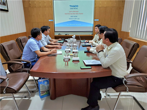 Trao đổi hợp tác đào tạo, thực hành thực tập với các doanh nghiệp