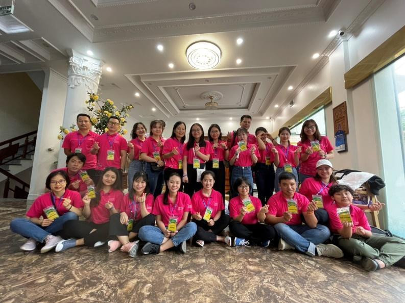 Đoàn TNV “Cùng em khôn lớn” tràn đầy năng lượng cho chuyến thăm trẻ Đoàn TNV “Cùng em khôn lớn” tràn đầy năng lượng cho chuyến thăm trẻ