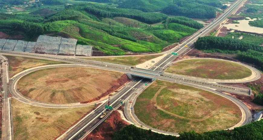 Nút giao cao tốc Vân Đồn - Móng Cái với đường nối sân bay đến Khu phức hợp giải trí cao cấp phục vụ du lịch biển đảo Nút giao cao tốc Vân Đồn - Móng Cái với đường nối sân bay đến Khu phức hợp giải trí cao cấp phục vụ du lịch biển đảo