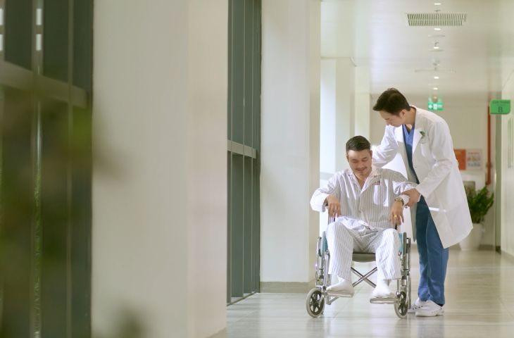 Nỗ lực để trở thành “người bạn đồng hành” của bệnh nhân