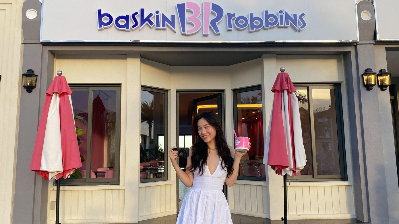 Chuỗi ẩm thực tại NovaWorld Ho Tram được cô nàng travel blogger đánh giá cao