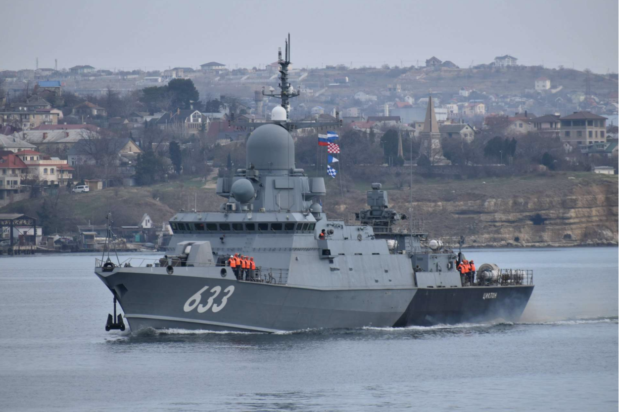 Tàu hộ tống Cyclone của Nga. (Ảnh: World Defence News) Tàu hộ tống Cyclone của Nga. (Ảnh: World Defence News)