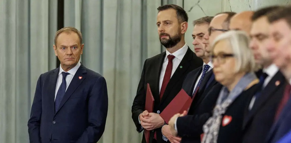 Thủ tướng Ba Lan Donald Tusk và các thành viên nội các. (Ảnh: Anadolu) Thủ tướng Ba Lan Donald Tusk và các thành viên nội các. (Ảnh: Anadolu)