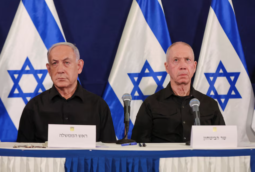 Thủ tướng Israel Benjamin Netanyahu (trái) và Bộ trưởng Quốc phòng Yoav Gallant. (Ảnh: Reuters) Thủ tướng Israel Benjamin Netanyahu (trái) và Bộ trưởng Quốc phòng Yoav Gallant. (Ảnh: Reuters)