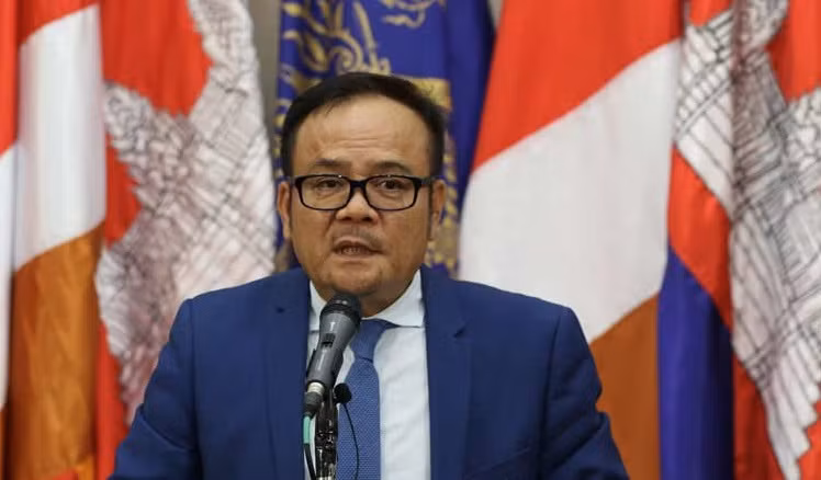 Ông Sin Chanserivutha bác bỏ thông tin về MH370. (Ảnh: Khmer Times) Ông Sin Chanserivutha bác bỏ thông tin về MH370. (Ảnh: Khmer Times)