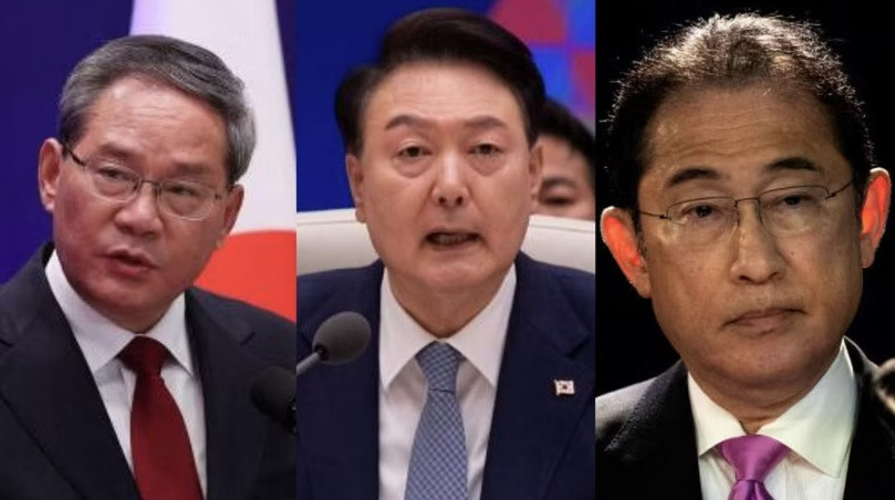 (Từ trái qua) Thủ tướng Trung Quốc Lý Cường, Tổng thống Hàn Quốc Yoon Suk Yeol, và Thủ tướng Nhật Bản Fumio Kishida. (Ảnh: Reuters)