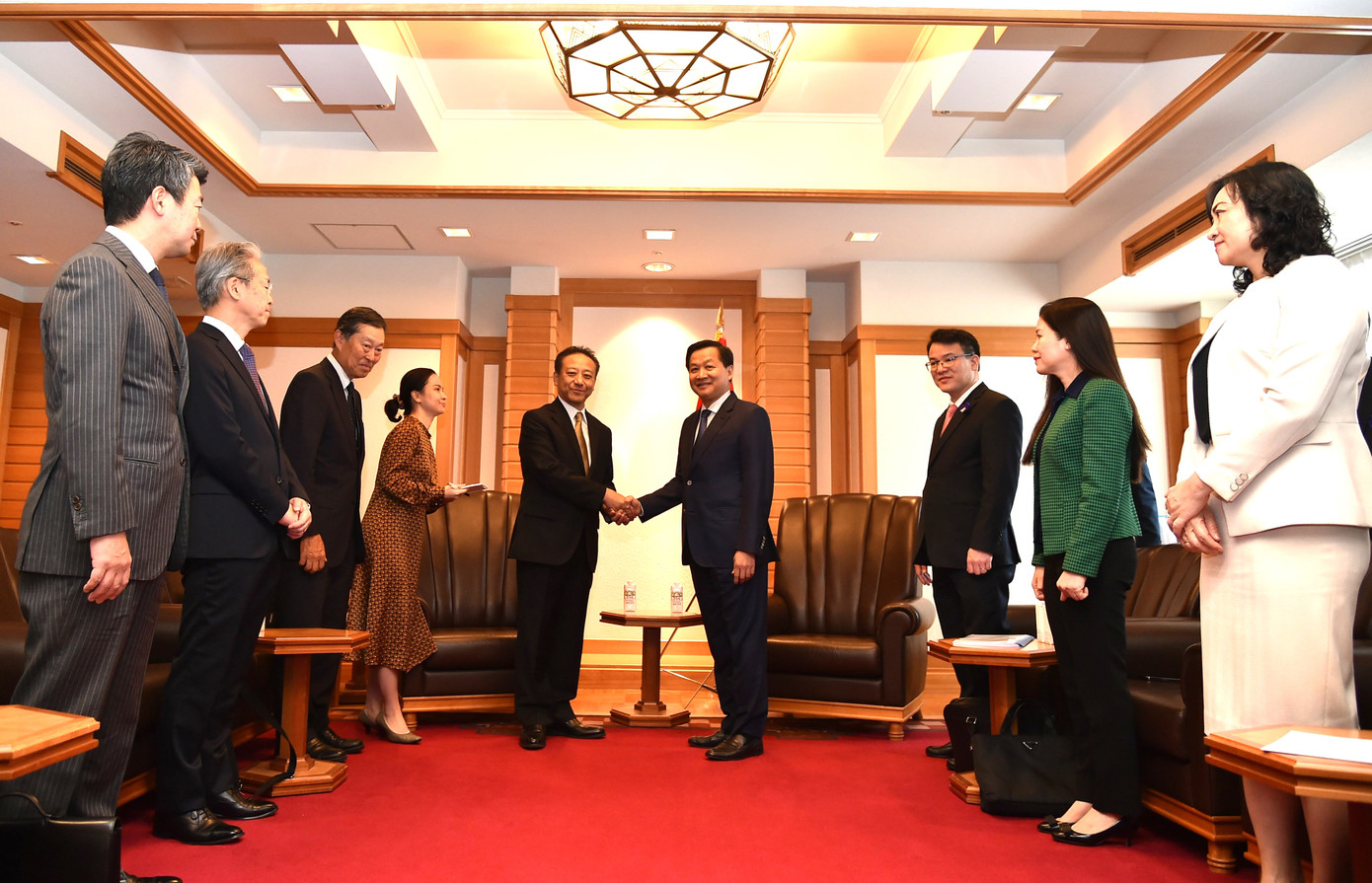 Phó Thủ tướng Lê Minh Khái tiếp Phó Tổng Giám đốc Tập đoàn Idemitsu. (Ảnh: Mofa)