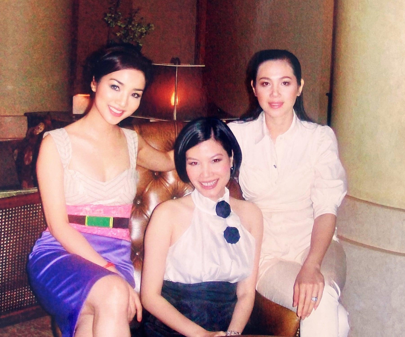 Đặc biệt là Hoa hậu Giáng My vẫn sở hữu nhan sắc tươi trẻ, quyến rũ ở tuổi 50.