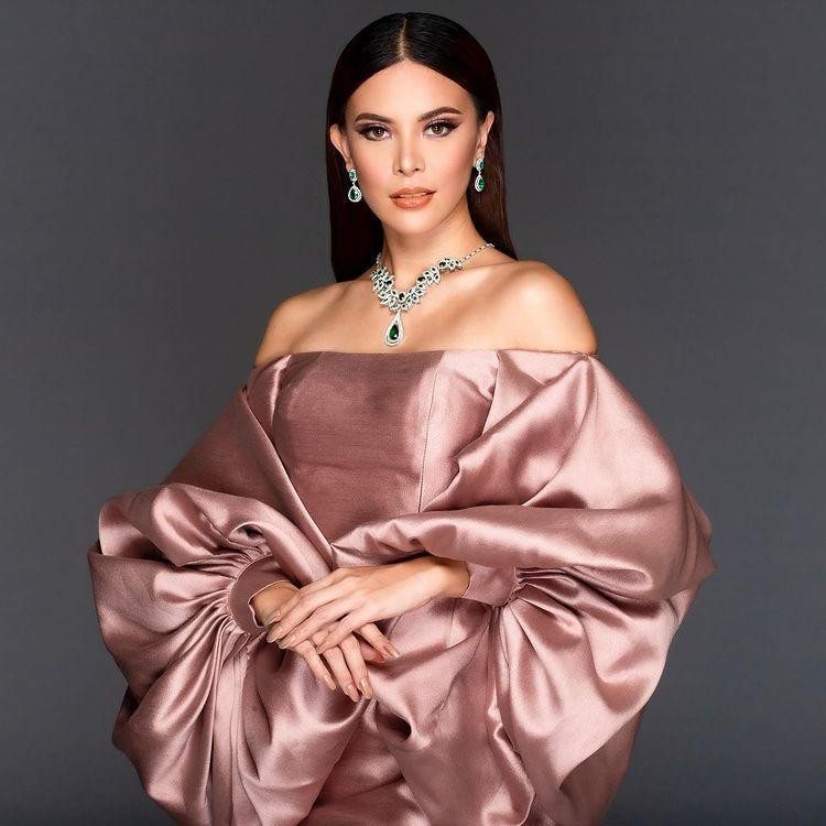 Dung nhan xinh đẹp, kiêu kỳ của Tracy Maureen Perez được đánh giá là rất phù hợp với tiêu chí của cuộc thi Miss World. Dung nhan xinh đẹp, kiêu kỳ của Tracy Maureen Perez được đánh giá là rất phù hợp với tiêu chí của cuộc thi Miss World.