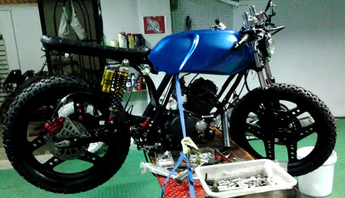 Choáng với mô tô độ 'khủng' của dân chơi Sài Thành ảnh 12