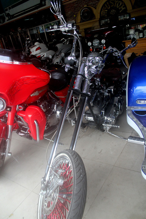 Choáng với mô tô độ 'khủng' của dân chơi Sài Thành ảnh 6