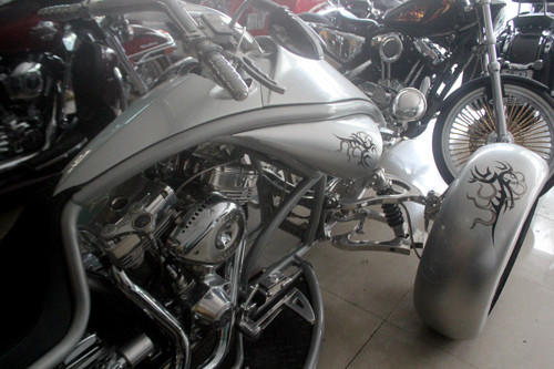 Choáng với mô tô độ 'khủng' của dân chơi Sài Thành ảnh 3