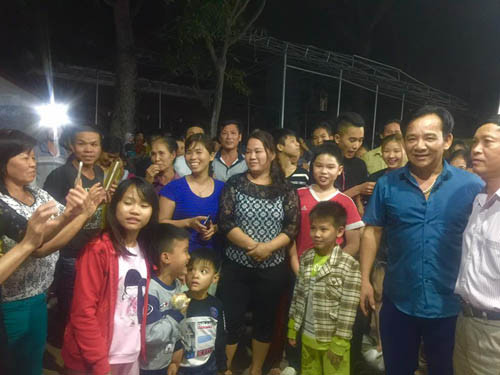 Những sự cố diễn tỉnh của sao Việt ảnh 1