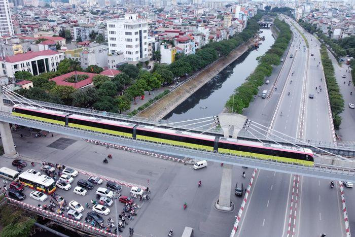 Đến khi đi vào hoạt động chính thức, tuyến metro Nhổn - ga Hà Nội đoạn trên cao dài 12,5 km (bắt đầu từ ga Nhổn đến trước cổng Trường Đại học GTVT), đoạn đi ngầm dài 4 km, từ đầu đường Kim Mã đến ga Hà Nội.