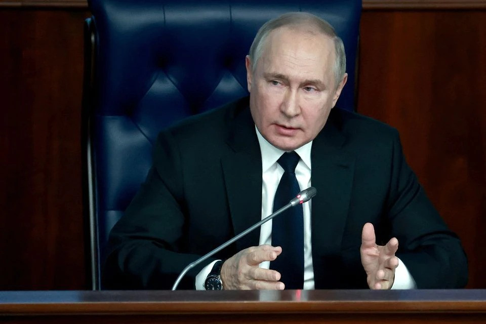 Tổng thống Nga Vladimir Putin trong cuộc họp với các quan chức quân đội hôm 21/12. Ảnh: Reuters Tổng thống Nga Vladimir Putin trong cuộc họp với các quan chức quân đội hôm 21/12. Ảnh: Reuters