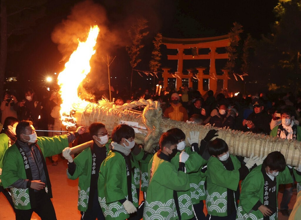 Lễ hội Chinka-sai. Ảnh: Sky News Lễ hội Chinka-sai. Ảnh: Sky News