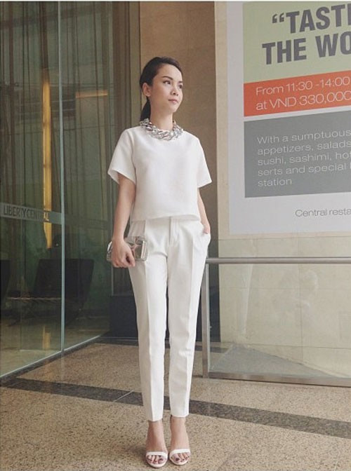 Người đẹp Việt đón đầu xu hướng với quần chấm mắt cá chân ảnh 21