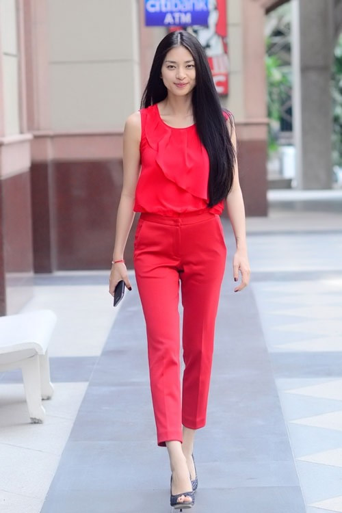 Người đẹp Việt đón đầu xu hướng với quần chấm mắt cá chân ảnh 14