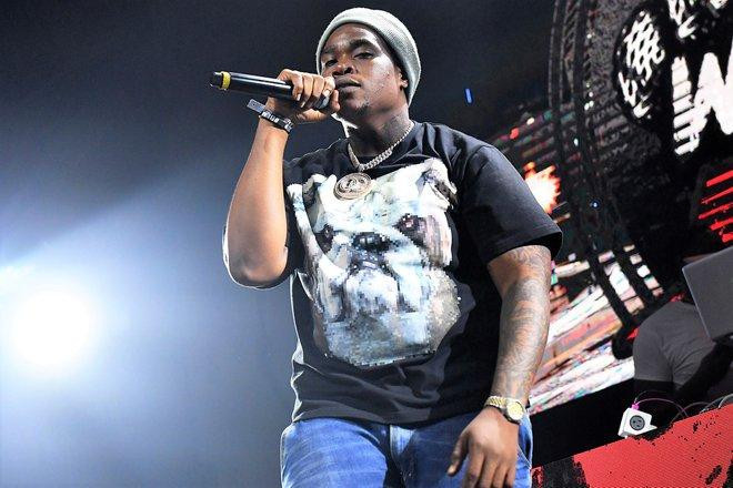 Wavy Navy Pooh và chiếc xe bị tấn công hôm 14/1. Ảnh: New York Post. Wavy Navy Pooh và chiếc xe bị tấn công hôm 14/1. Ảnh: New York Post.