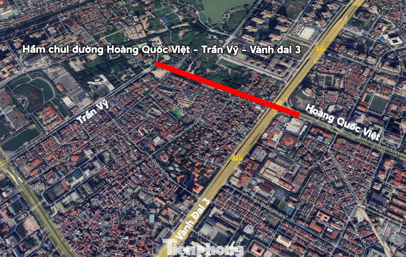 Cách đó hơn 1 km là hầm chui đường Hoàng Quốc Việt kéo dài với đường Phạm Văn Đồng kết nối với phố Trần Vỹ. Đây cũng là dự án được đề xuất triển khai thời gian tới. Dự án thuộc nhóm B, tổng mức đầu tư dự kiến là 2.293 tỷ đồng.