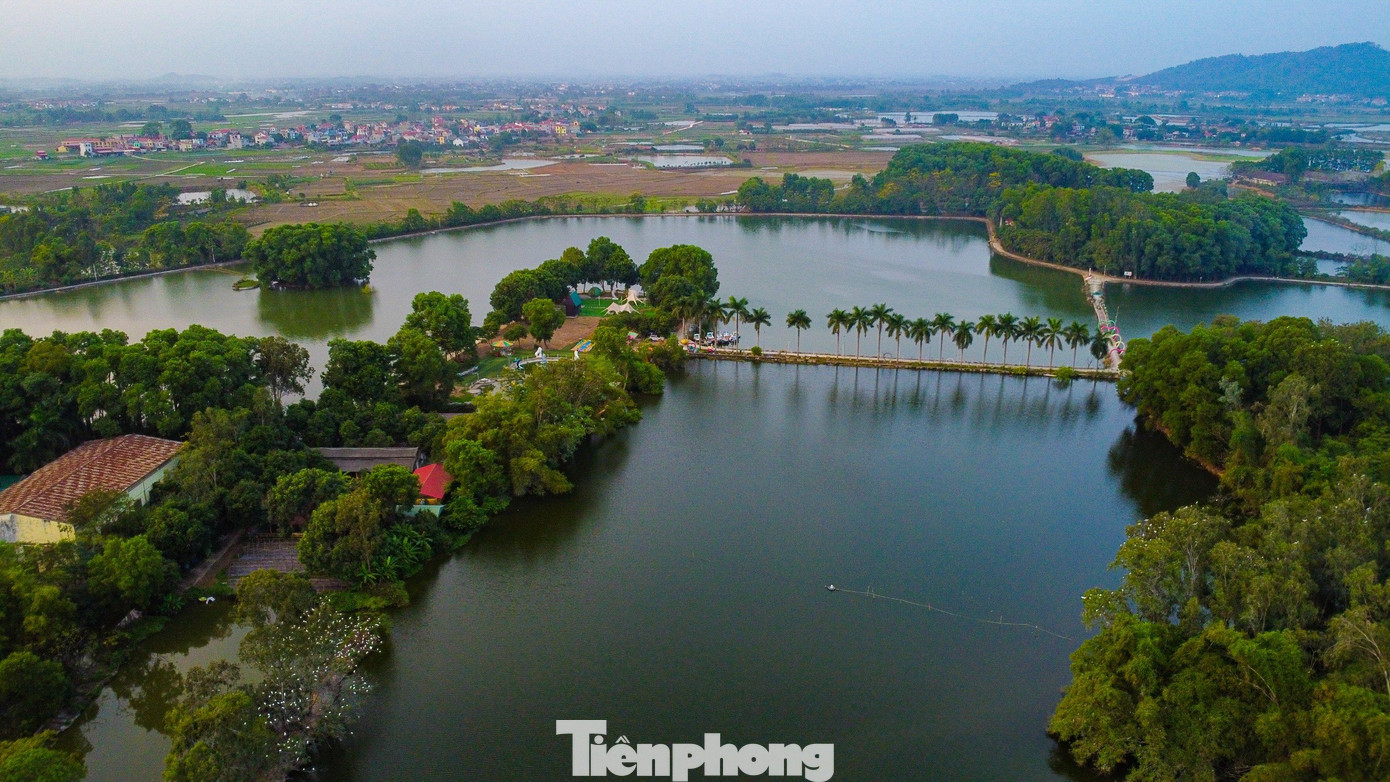 Khu bảo tồn chim nằm trong khuôn viên Trường Đại học Nông - Lâm Bắc Giang, có diện tích khoảng 4,7 ha. Khu bảo tồn chim nằm trong khuôn viên Trường Đại học Nông - Lâm Bắc Giang, có diện tích khoảng 4,7 ha.