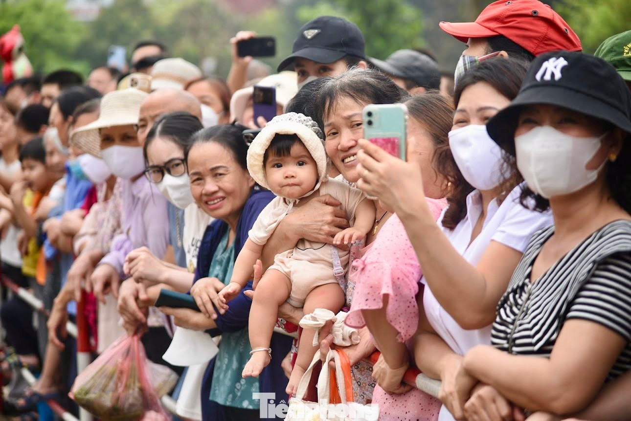 Thông qua trò chơi và nghi lễ kéo co, người dân cầu cho mưa thuận, gió hòa và mùa vụ bội thu.