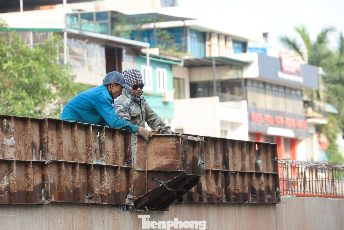 Đầu tháng 5, dự án mở rộng tuyến Âu Cơ - Nghi Tàm đã thi công được khoảng 80% khối lượng công việc.