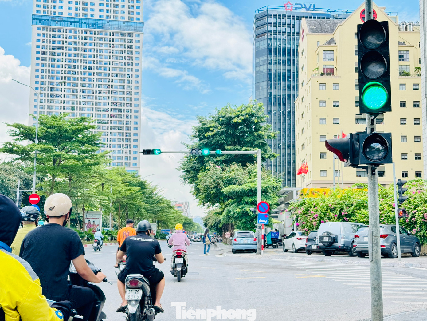 Từ tháng 07/2024, ngành giao thông Hà Nội sẽ chính thức áp dụng thí điểm hệ thống giao thông thông minh này. Thời gian thí điểm hệ thống giao thông thông minh đến hết tháng 12/2024.