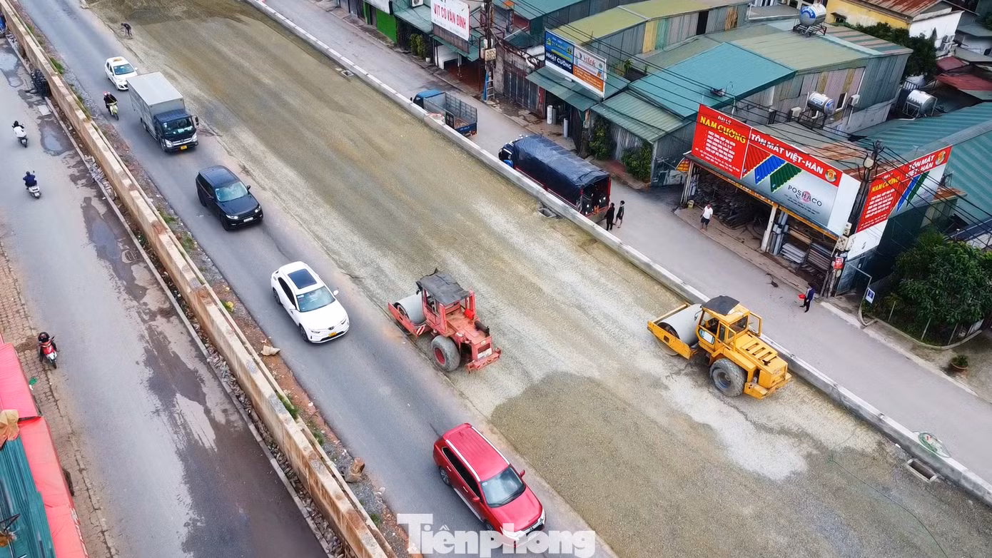 Theo chỉ đạo của UBND thành phố Hà Nội về việc đẩy nhanh tiến độ dự án, Ban Giao thông đang đôn đốc các nhà thầu thi công vượt qua các khó khăn, phấn đấu hoàn thành thông xe kỹ thuật dự án trước 30/6/2024, hoàn thành toàn bộ dự án đúng dịp chào mừng kỷ niệm 70 năm Ngày Giải phóng Thủ đô.