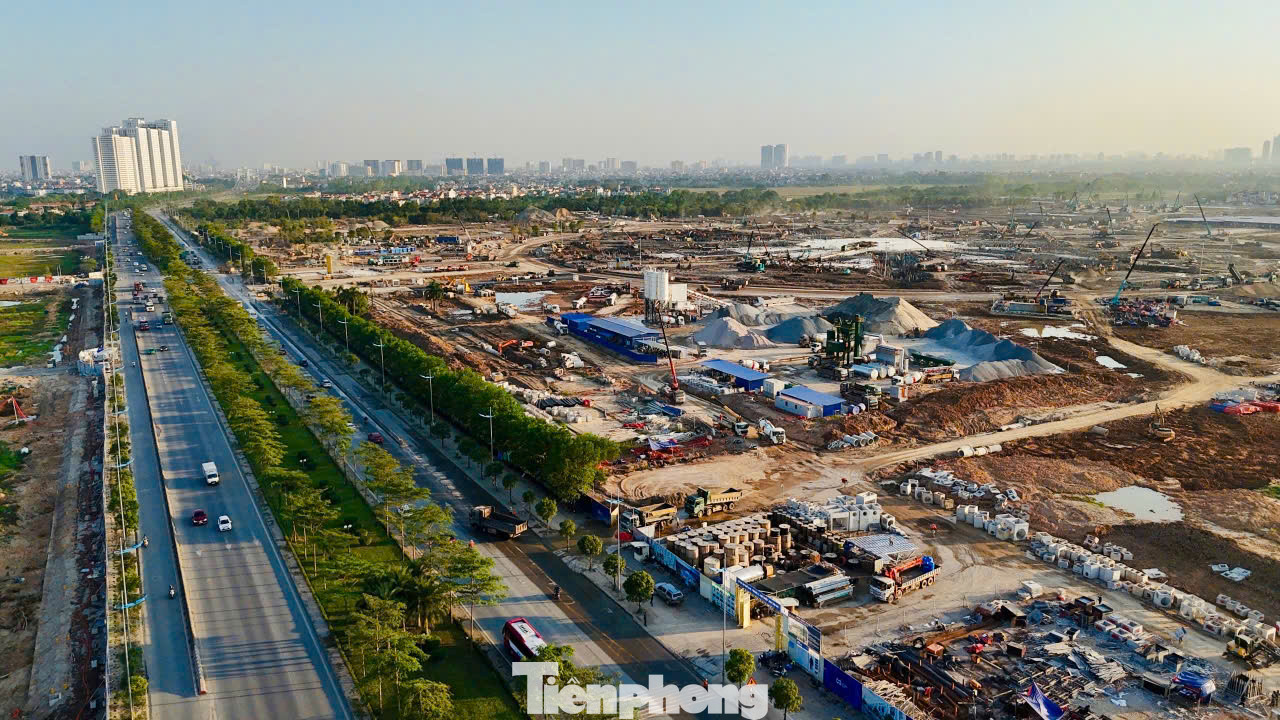 Dự án xây dựng trung tâm Hội chợ Triển lãm Quốc gia mới nằm tại huyện Đông Anh (thành phố Hà Nội) thay thế cho Trung tâm Triển lãm cũ tại Giảng Võ. Tổ hợp Trung tâm được kỳ vọng là điểm đến quốc tế cho các sự kiện thương mại, triển lãm hàng đầu toàn cầu.