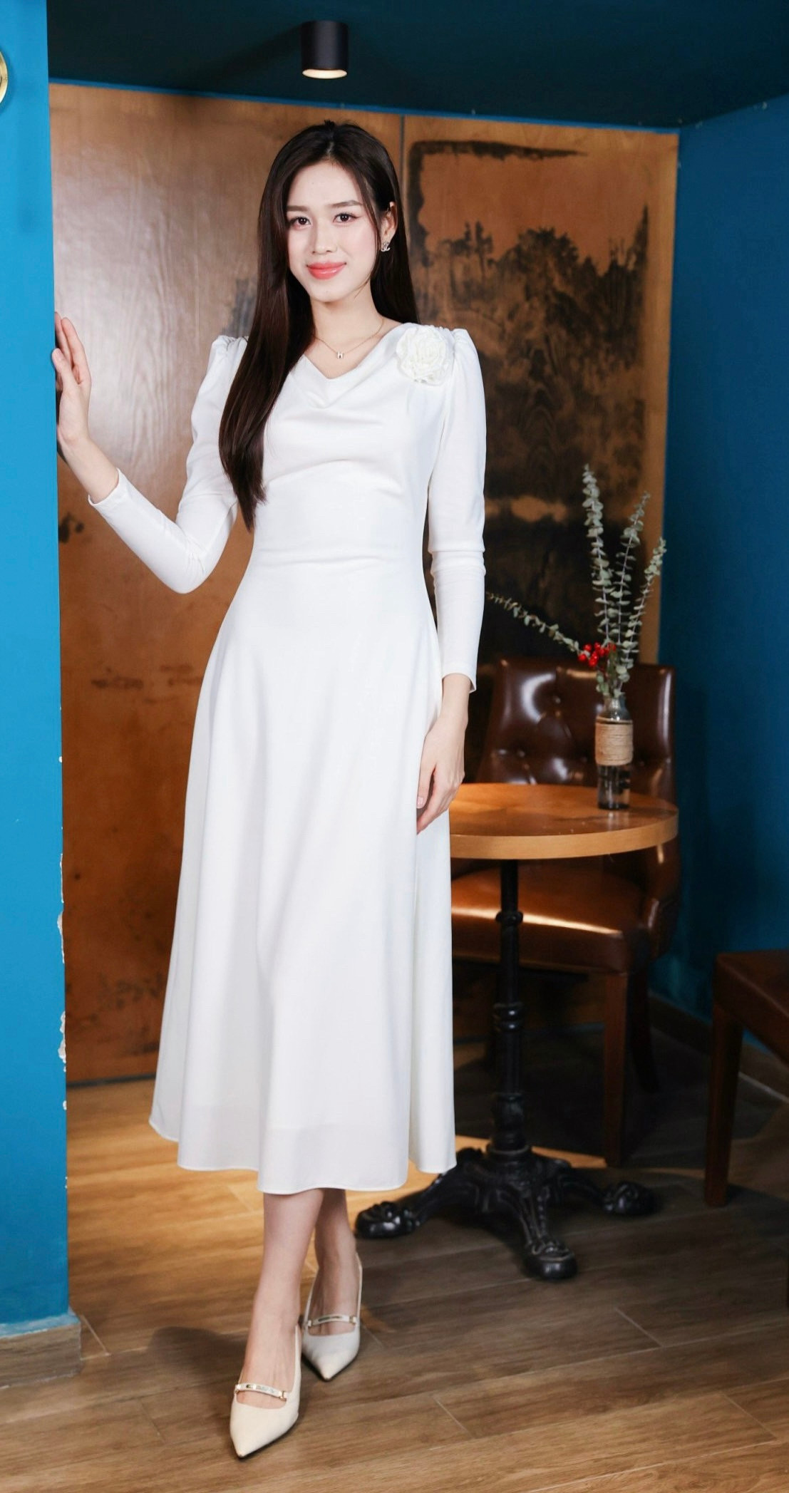 Hoa hậu Đỗ Thị Hà nói thêm cô không khó trong chuyện tình yêu nhưng bước đầu để lựa chọn đối tượng thì không dễ.