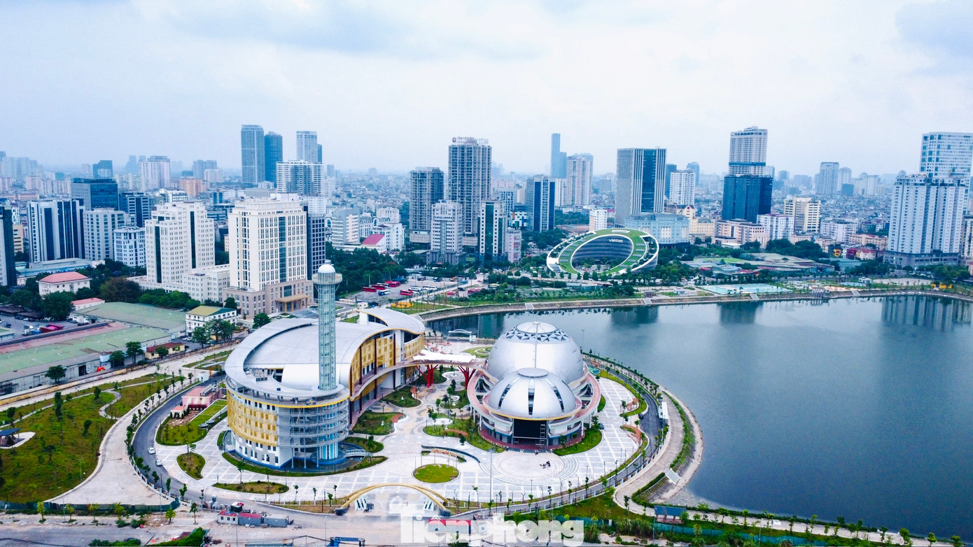 Công trình Cung thiếu nhi Hà Nội được khởi công từ tháng 11/2021, do Ban Quản lý dự án đầu tư xây dựng công trình văn hóa - xã hội Hà Nội làm chủ đầu tư, mức đầu tư là hơn 1.300 tỷ đồng. Thời gian dự kiến hoàn thành vào cuối năm 2024.