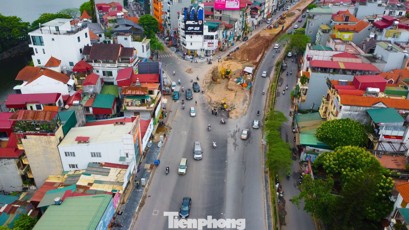 Tại phần đường mở rộng này, phương tiện ô tô, xe máy đã lưu thông, đi lại thông suốt và không còn xảy ra tình trạng ùn ứ. Các phần tiếp theo của dự án đang được tiếp tục thi công, hoàn thiện.