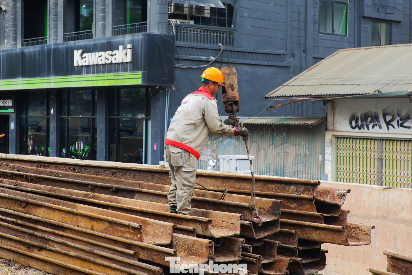 Đầu tháng 5, dự án mở rộng tuyến Âu Cơ - Nghi Tàm đã thi công được khoảng 80% khối lượng công việc.