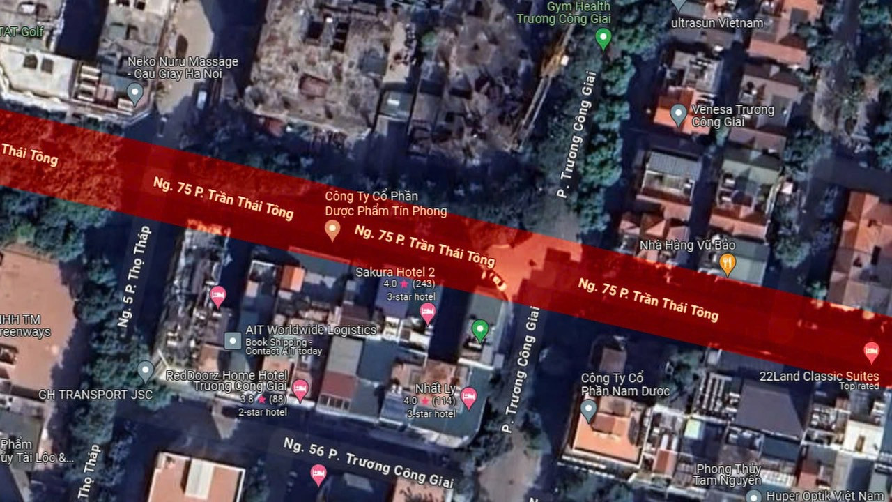 Ngõ 75 Trần Thái Tông với chiều dài hơn 100m nhưng có mật độ giao thông dày đặc nối từ phố Trần Thái Tông đến phố Trương Công Giai (Cầu Giấy, Hà Nội). Ngõ 75 Trần Thái Tông với chiều dài hơn 100m nhưng có mật độ giao thông dày đặc nối từ phố Trần Thái Tông đến phố Trương Công Giai (Cầu Giấy, Hà Nội).