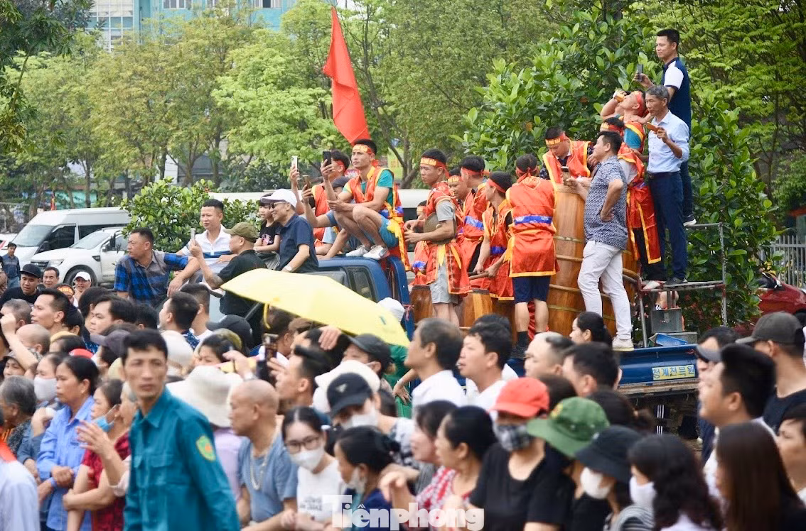 Thông qua trò chơi và nghi lễ kéo co, người dân cầu cho mưa thuận, gió hòa và mùa vụ bội thu.
