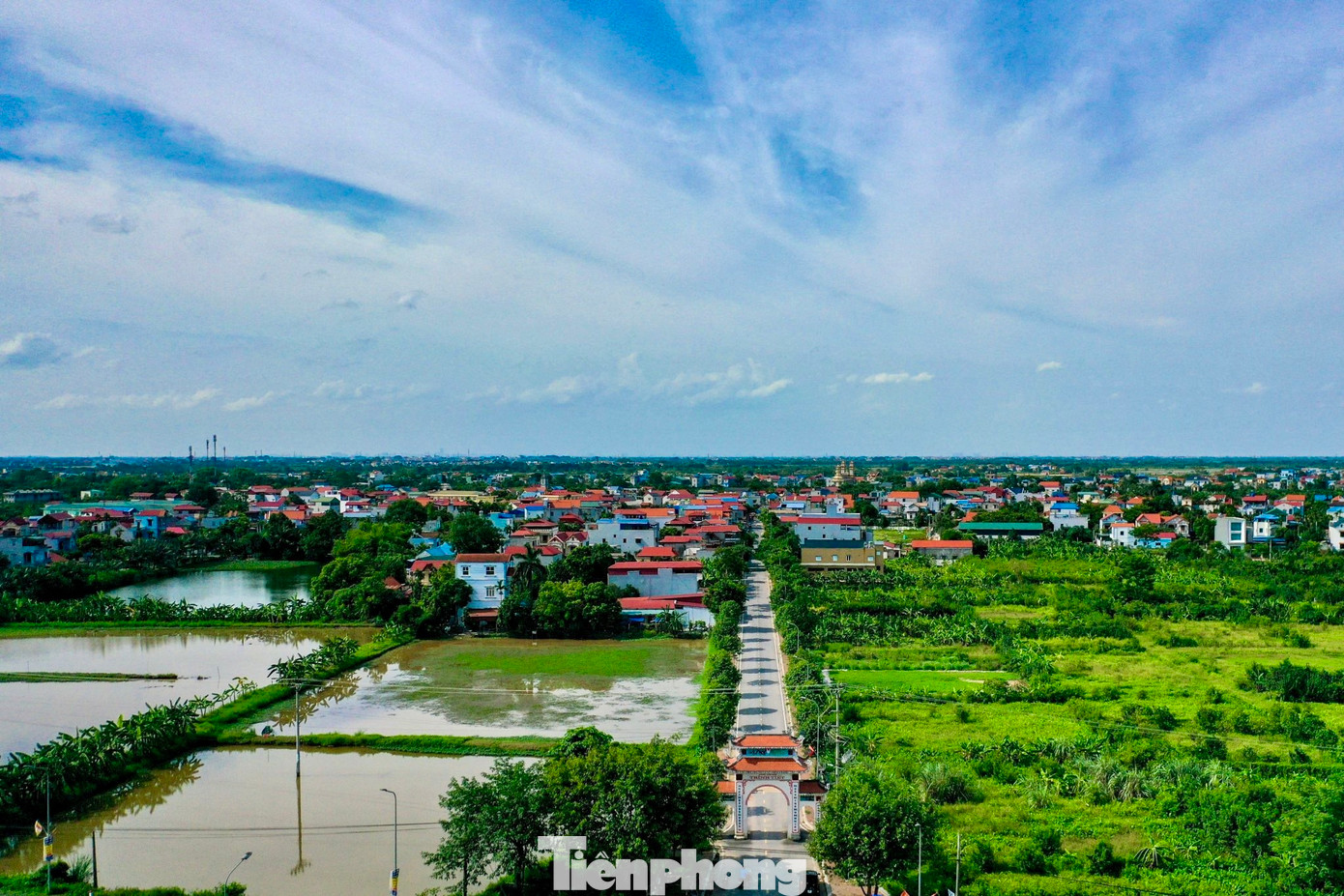 Tuyến đường Trinh Tiết dài 540m, rộng 7,5-8m, bắt đầu từ ngã ba giao cắt đường 419 tại Km63+700 tại cổng làng Trinh Tiết (xã Đại Hưng) đến ngã ba giao cắt đường dự kiến đặt tên “Trung Nghĩa” tại ngã ba chợ Sêu.