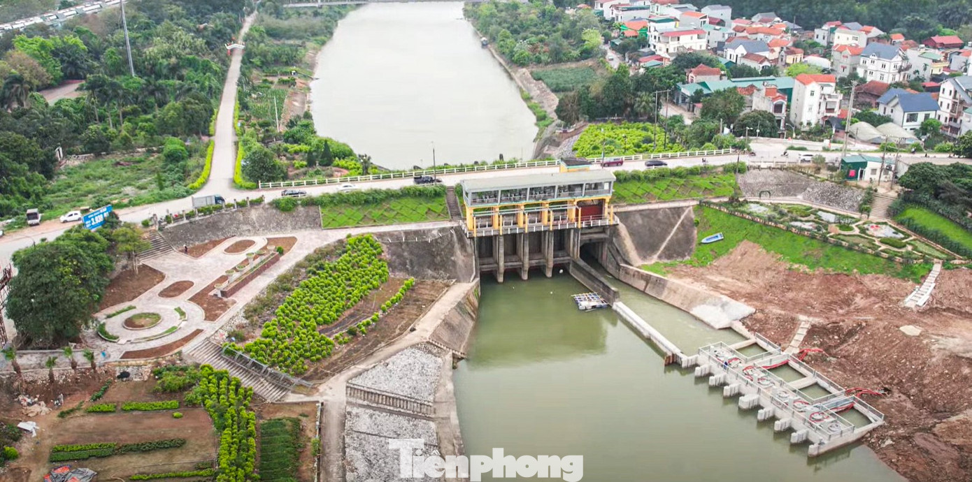 Khu vực thứ 2 được Bộ NN&PTNT đề xuất xây dựng đập dâng trên sông Hồng thuộc xã Xuân Quan (Văn Giang - Hưng Yên).